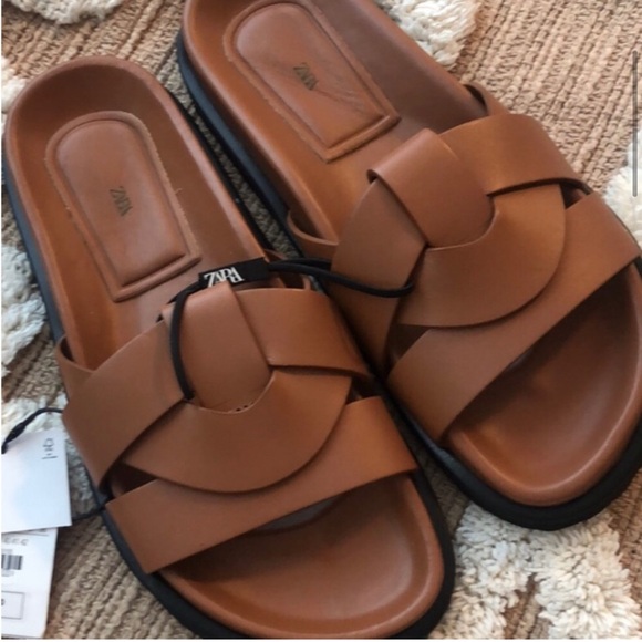 NWT ZARA LOW HEEL LEATHER SANDALS - Picture 9 of 9